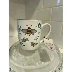 Busy Bee Spring Easter Coffee Mug super cute gift! NWT